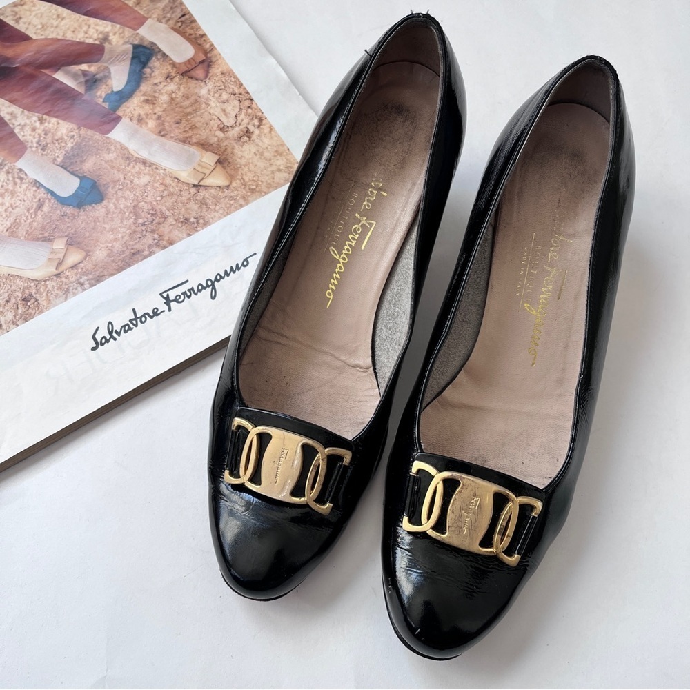 Salvatore Ferragamo Black Patent Leather Low Heel Pumps Size 8 C - Picture 3 of 12